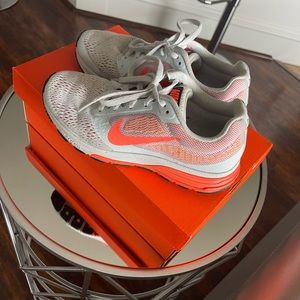 Women Nike size 5 or kids size 3.5